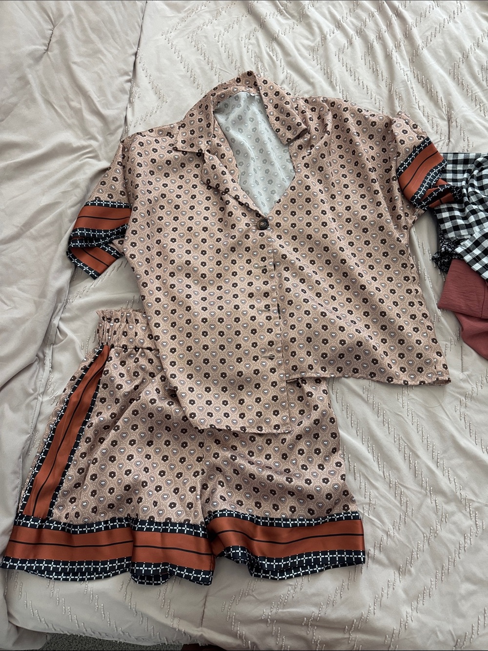 Silky Beige Geometric Print Women's Set